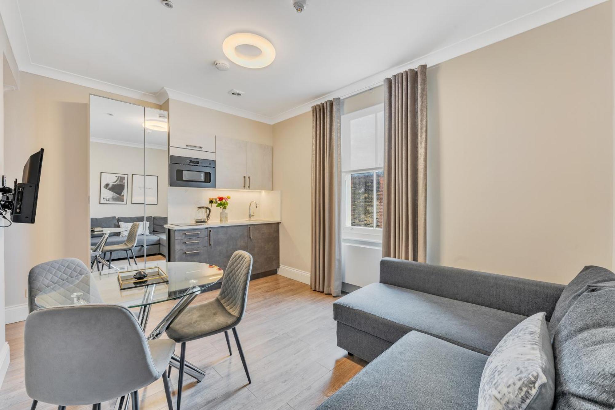 Cleveland Residences Kensington Apartment
