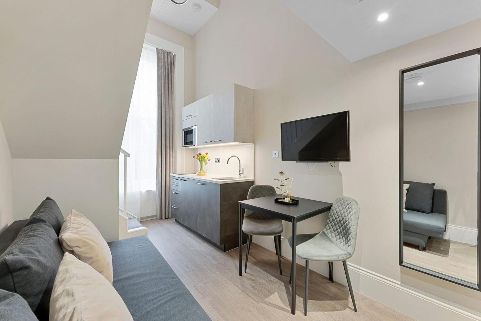 Apartment Cleveland Residences Kensington