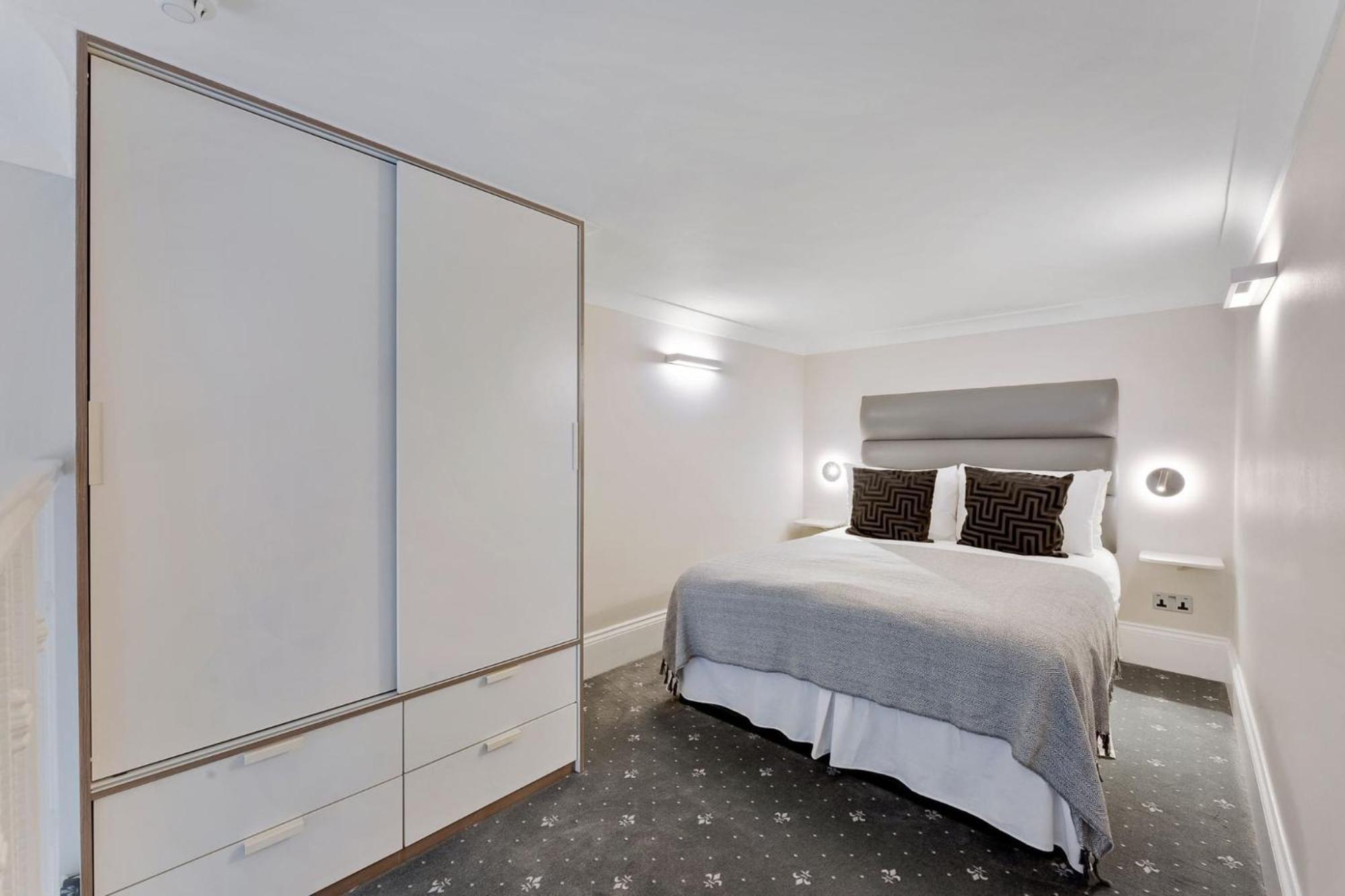 Cleveland Residences Kensington *