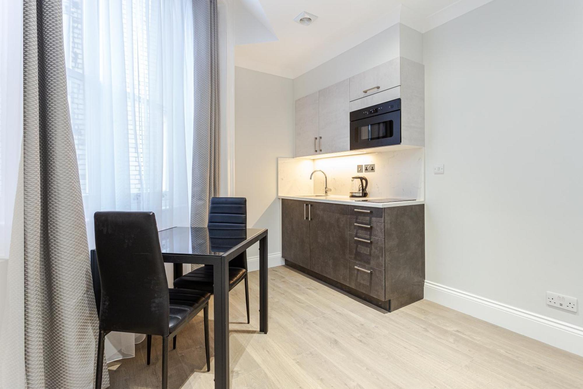 Apartment Cleveland Residences Kensington London