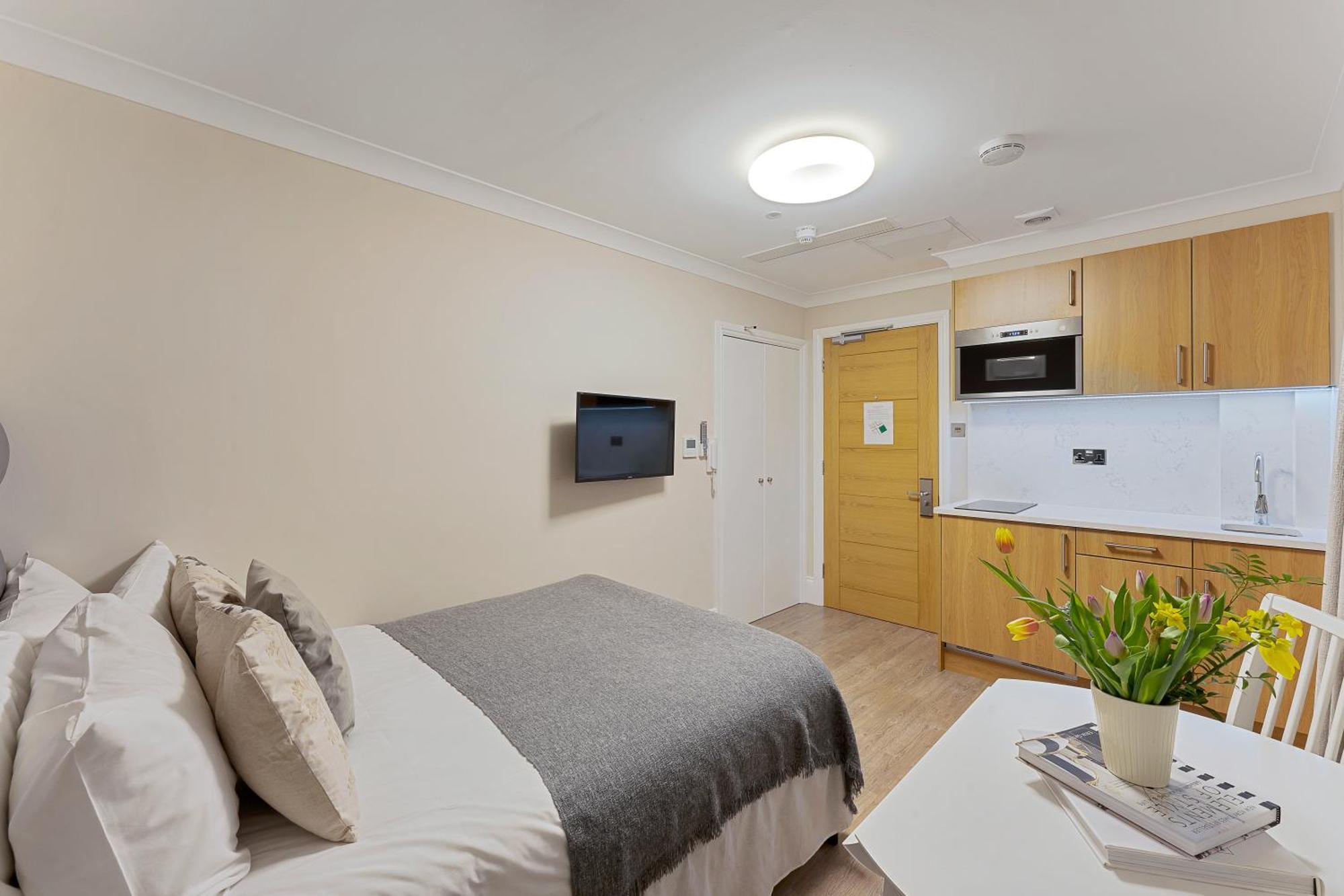 Cleveland Residences Kensington Apartment