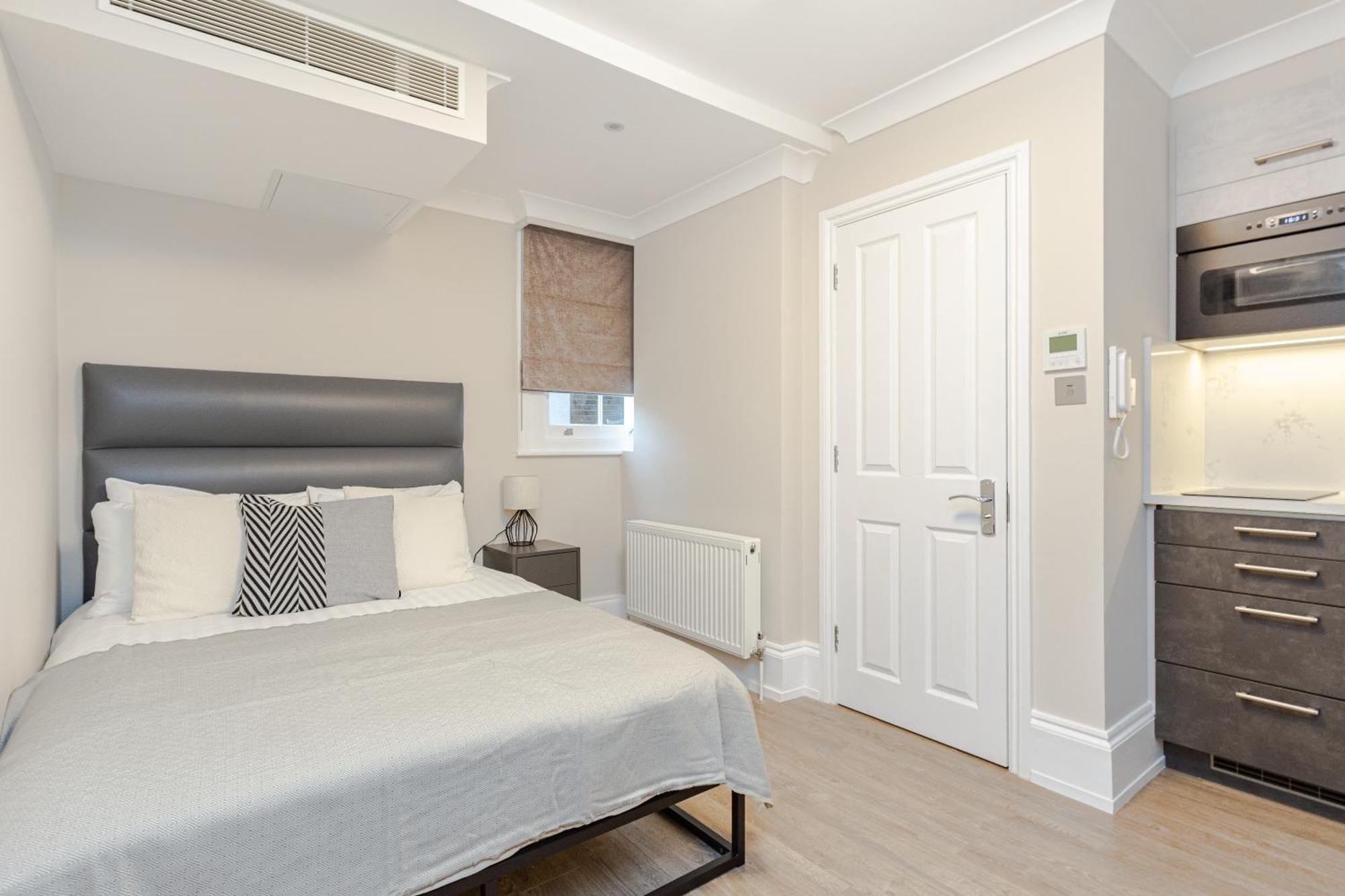 Apartment Cleveland Residences Kensington London