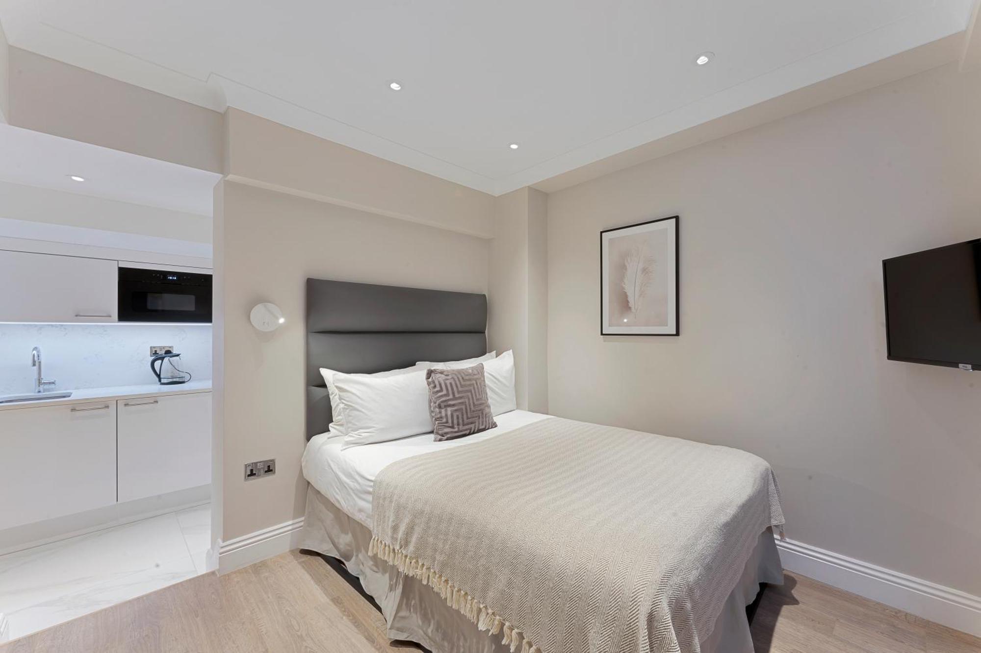 Cleveland Residences Kensington Apartment